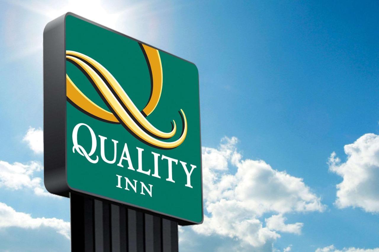 Quality Inn Victorville - Hesperia I-15 Exterior photo